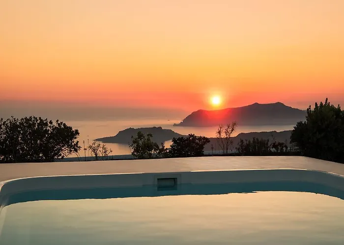 阿南达度假别墅 梅加洛克里